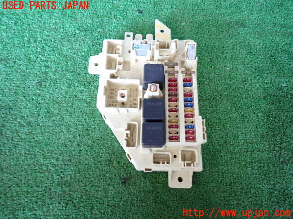 2UPJ-19166741]ジープチェロキー(7MX)ヒューズボックス1 中古_m0001.jpg