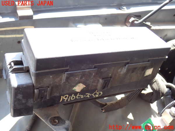 2UPJ-19166742]ジープチェロキー(7MX)ヒューズボックス2 中古_m0001.jpg