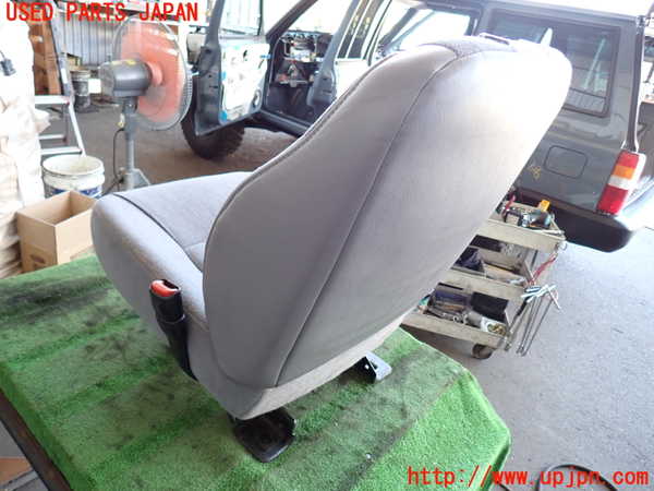 2UPJ-19167035]ジープチェロキー(7MX)運転席シート 中古_m0004.jpg