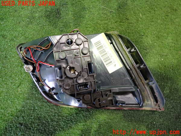 2UPJ-19171550]BMW M5 F10(FV44M)右リアフィニッシャー 中古_m0002.jpg