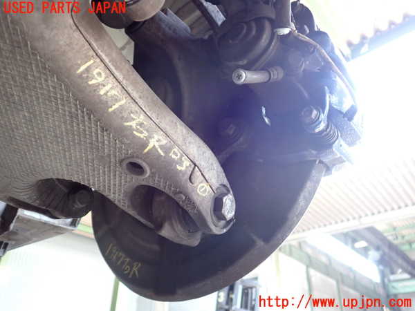 2UPJ-19174300]BMW M5 F10(FV44M)右リアナックルハブ 中古_m0001.jpg