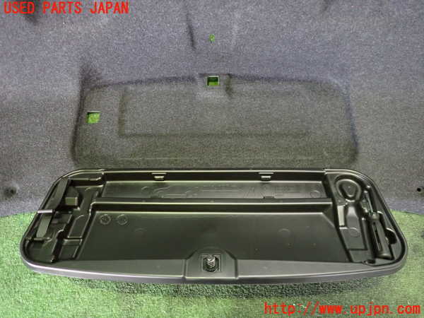 2UPJ-19171504]BMW M5 F10(FV44M)トランク内トリム 中古_m0002.jpg