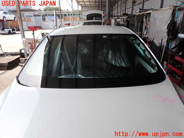 5UPJ-19181195]ボルボ・S60(ZB420TM)フロントガラス 中古(43R-000442 M452)_m0001.jpg