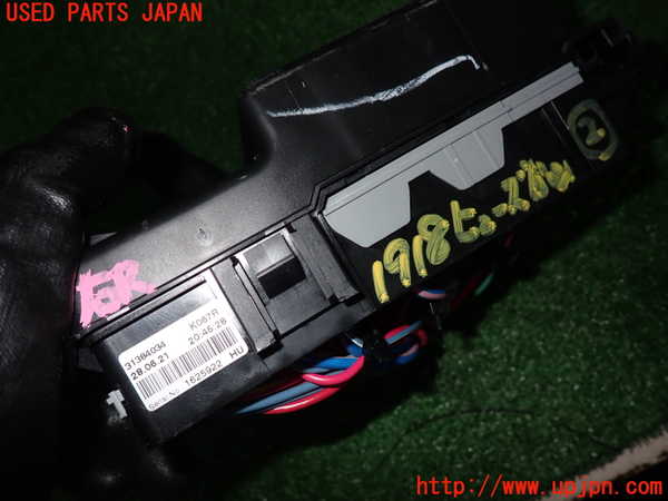 2UPJ-19186742]ボルボ・S60(ZB420TM)ヒューズボックス2 中古_m0004.jpg