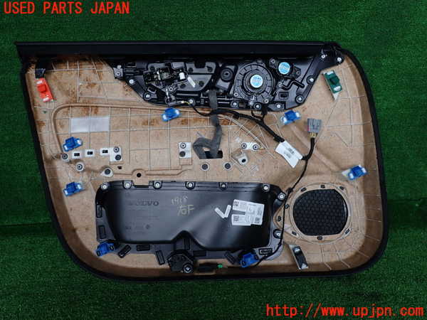 5UPJ-19181234]ボルボ・S60(ZB420TM)右前ドア内張り 中古_m0003.jpg
