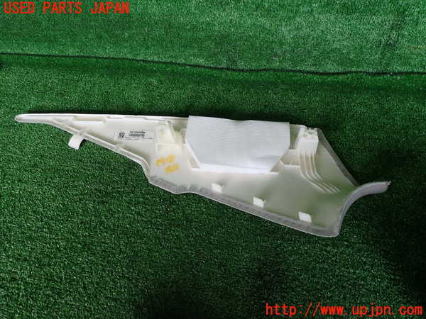 5UPJ-19187675]ボルボ・S60(ZB420TM)右リアピラートリム 中古_m0002.jpg