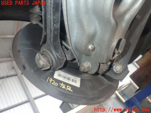 2UPJ-19204305]BMW 130i E87 1シリーズ(UD30)左リアナックルハブ 中古_m0002.jpg
