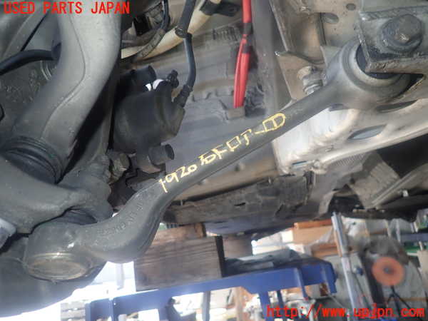 2UPJ-19205176]BMW 130i E87 1シリーズ(UD30)右フロントロアアーム1 中古_m0001.jpg