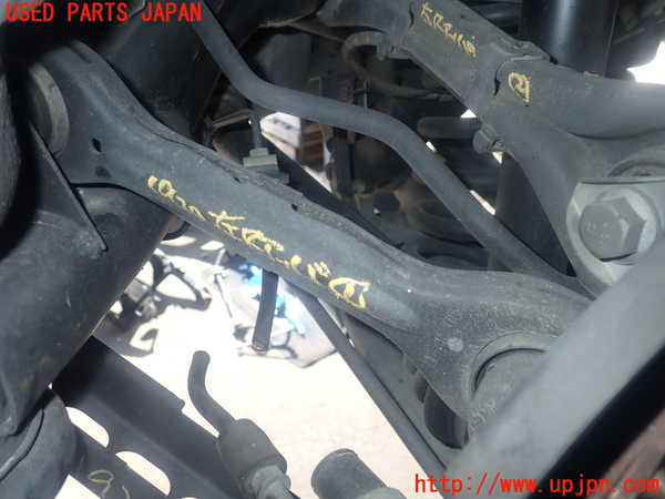 2UPJ-19205156]BMW 130i E87 1シリーズ(UD30)左リアアッパーアーム1 中古_m0002.jpg