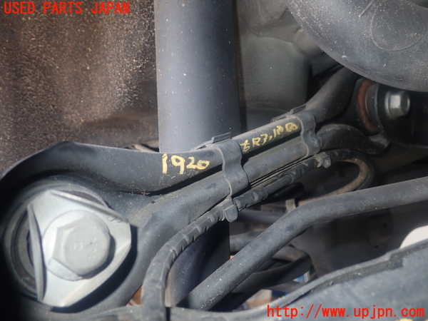 2UPJ-19205147]BMW 130i E87 1シリーズ(UD30)右リアアッパーアーム2 中古_m0001.jpg