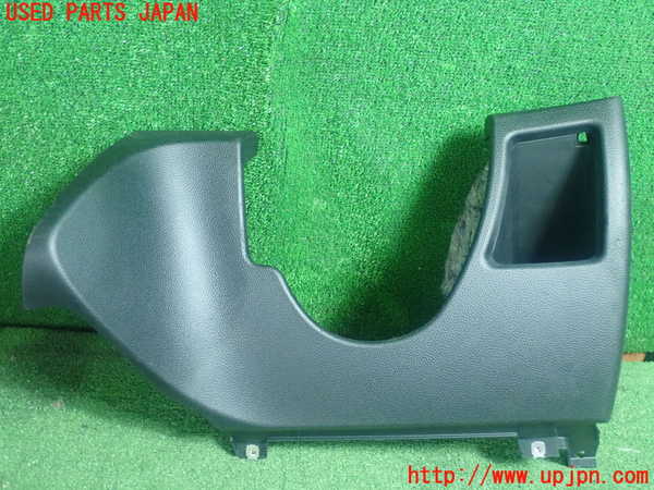 2UPJ-19207841]BMW 130i E87 1シリーズ(UD30)小物入れ1 中古_m0001.jpg