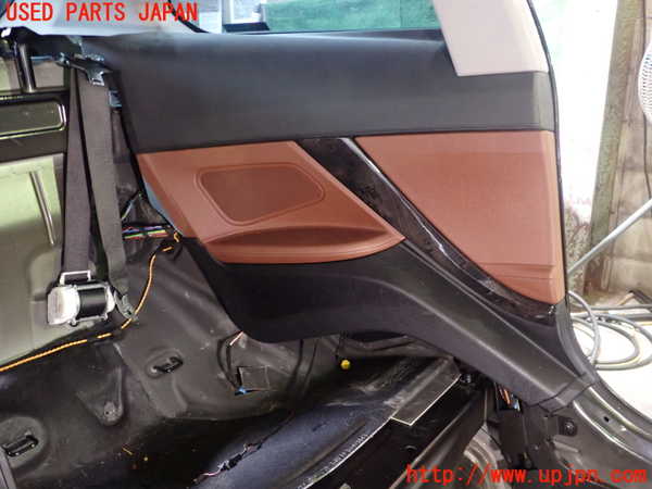 1UPJ-19217680]BMW 640i クーペ(LW30C)(F13)左リアピラートリム 中古_m0005.jpg