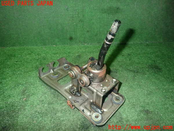 5UPJ-19227560]AZ-1(PG6SA)MTシフトレバー 中古_m0001.jpg