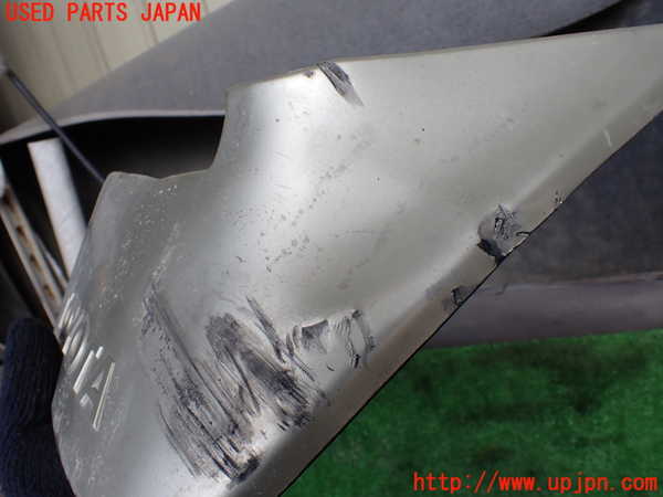 5UPJ-19231454]ハイエースワゴン100系(KZH100G)右リアマッドガード(泥除け) 中古_m0003.jpg