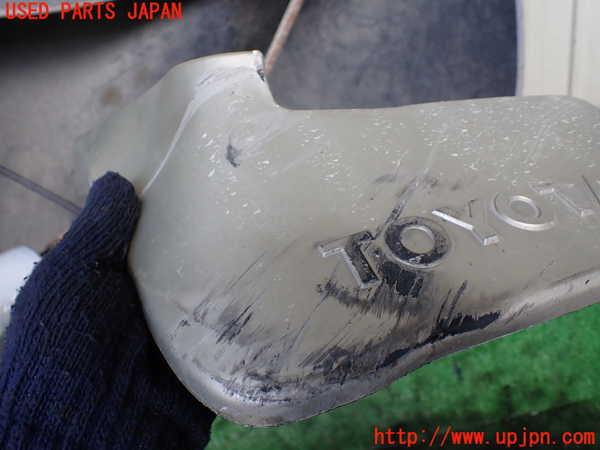 5UPJ-19231456]ハイエースワゴン100系(KZH100G)左リアマッドガード(泥除け) 中古_m0003.jpg