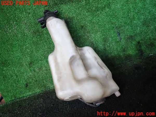 5UPJ-19232410]ハイエースワゴン100系(KZH100G)ラジエータータンク 中古_m0002.jpg