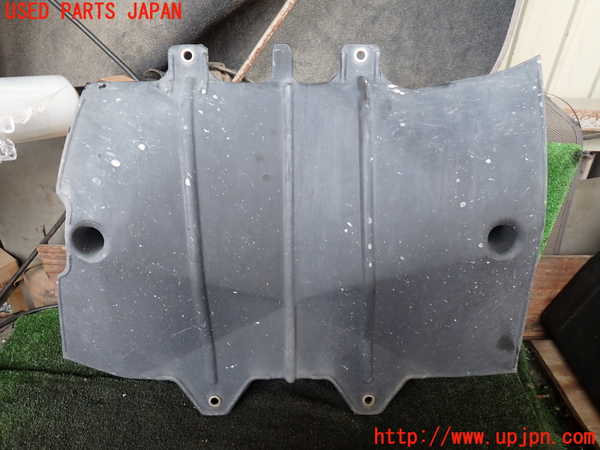 5UPJ-19231721]ハイエースワゴン100系(KZH100G)アンダーカバー1 中古_m0001.jpg