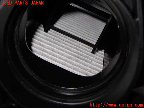 5UPJ-19242560]ベンツ C220 d(205004 W205)エアクリーナーボックス 中古_m0003.jpg