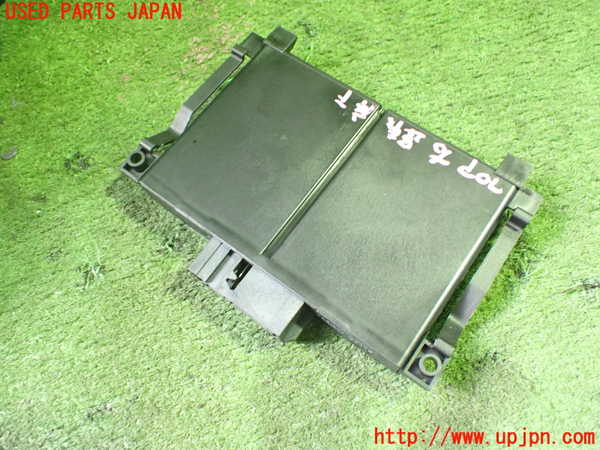 5UPJ-19246148]ベンツ C220 d(205004 W205)コンピューター3 (A 000 900 01 06) 中古_m0003.jpg