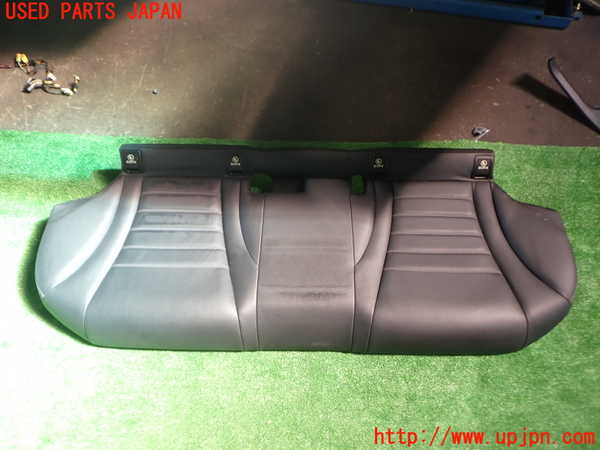 5UPJ-19247385]ベンツ C220 d(205004 W205)リアシート 中古_m0003.jpg