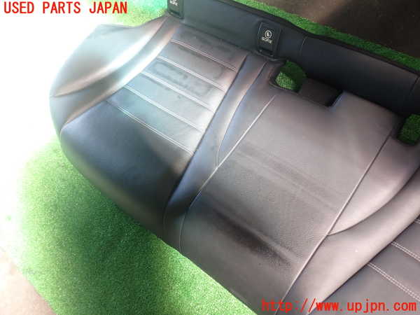 5UPJ-19247385]ベンツ C220 d(205004 W205)リアシート 中古_m0004.jpg