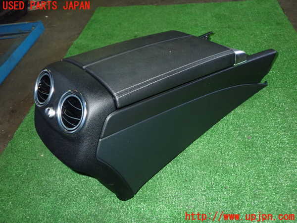 5UPJ-19247540]ベンツ C220 d(205004 W205)センターコンソール 中古_m0003.jpg