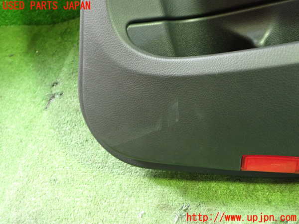 5UPJ-19241294]ベンツ C220 d(205004 W205)右後ドア内張り 中古_m0002.jpg
