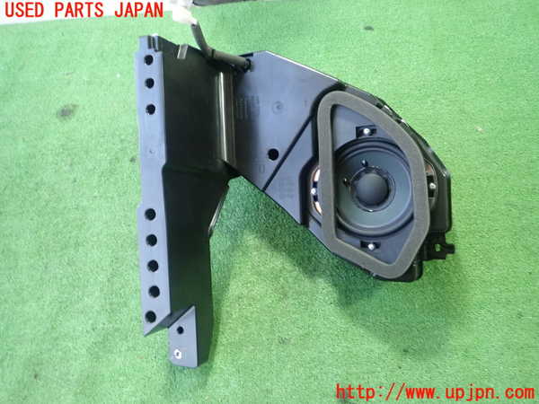 5UPJ-19256530]レクサス・UX250h(MZAH10)ウーハー 中古_m0001.jpg