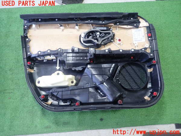 5UPJ-19251234]レクサス・UX250h(MZAH10)右前ドア内張り 中古_m0003.jpg