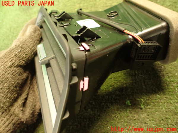 2UPJ-19267528]BMW 523d(FW20)(F10)エアコン吹き出し口3 左 【ジャンク品】 中古_m0003.jpg