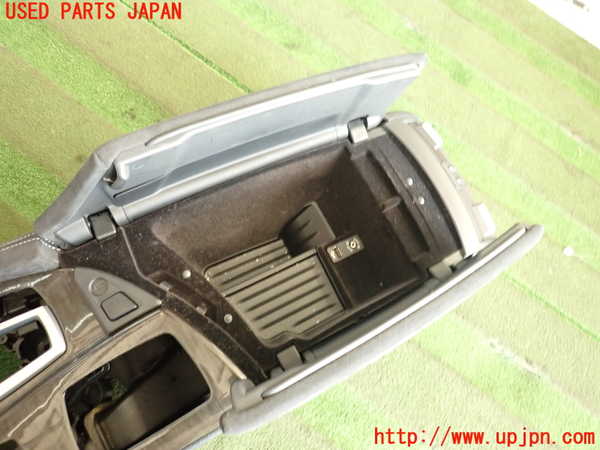 2UPJ-19267540]BMW 523d(FW20)(F10)センターコンソール 中古_m0002.jpg