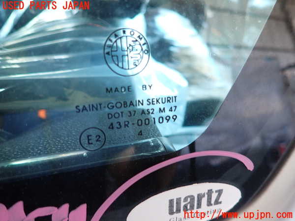 5UPJ-19271382]アルファロメオ・147 GTA(937AXL)左クォーターガラス (43R-001099) 中古_m0004.jpg