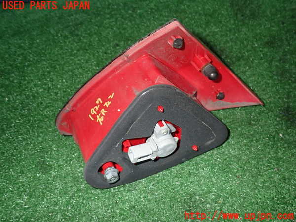 5UPJ-19271550]アルファロメオ・147 GTA(937AXL)右リアフィニッシャー 中古_m0002.jpg