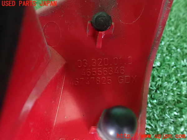 5UPJ-19271552]アルファロメオ・147 GTA(937AXL)左リアフィニッシャー 中古_m0003.jpg