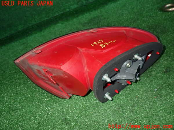 5UPJ-19271530]アルファロメオ・147 GTA(937AXL)右テールランプ 中古_m0002.jpg