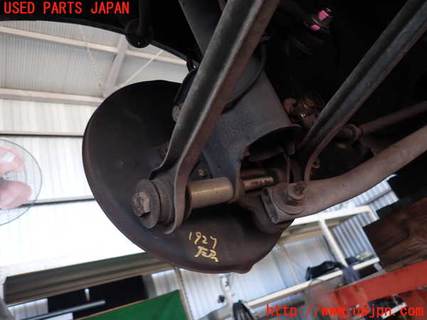 5UPJ-19274305]アルファロメオ・147 GTA(937AXL)左リアナックルハブ 中古_m0001.jpg