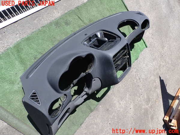 5UPJ-19277505]アルファロメオ・147 GTA(937AXL)ダッシュボード 中古_m0002.jpg