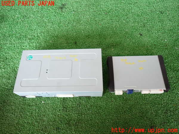 5UPJ-19286660]セルシオ(UCF30)TVチューナー 中古_m0001.jpg