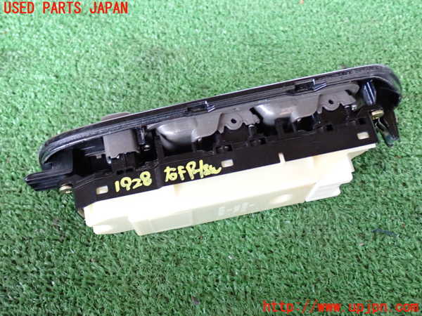 5UPJ-19286240]セルシオ(UCF30)右前パワーウィンドウスイッチ 中古_m0002.jpg