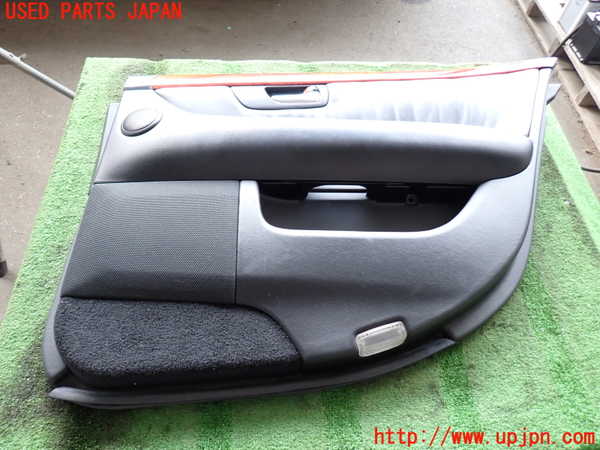 5UPJ-19281294]セルシオ(UCF30)後期 右後ドア内張り 中古_m0001.jpg