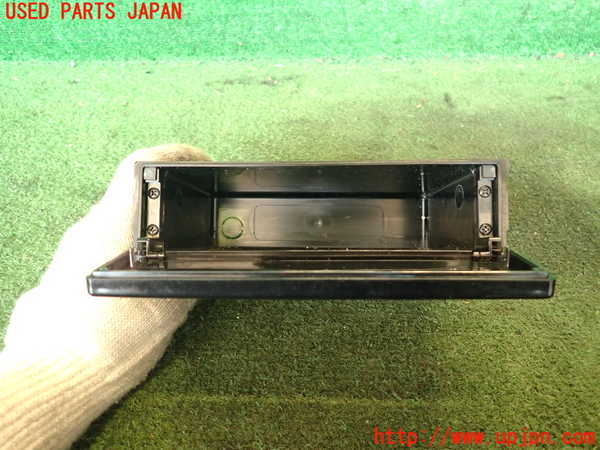 5UPJ-19297841]ソアラ(GZ20)小物入れ1 中古_m0003.jpg