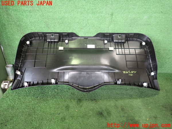 5UPJ-19311578]スイフトスポーツ(ZC33S)バックドア内張り 中古_m0003.jpg
