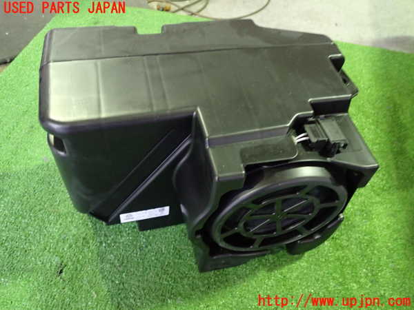 2UPJ-19326530]アウディ・Q4 スポーツバック e-tron(FZEBJ)ウーハー 中古_m0001.jpg