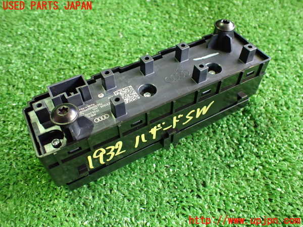 2UPJ-19326290]アウディ・Q4 スポーツバック e-tron(FZEBJ)ハザードスイッチ 中古_m0002.jpg