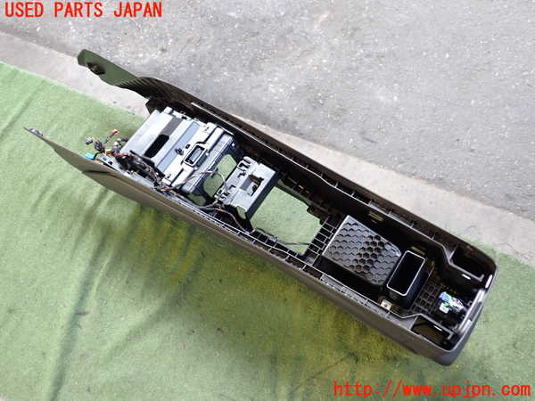 2UPJ-19327540]アウディ・Q4 スポーツバック e-tron(FZEBJ)センターコンソール 中古_m0005.jpg