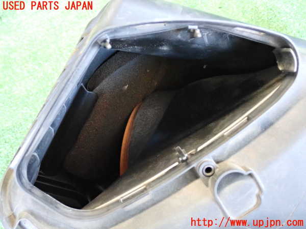 2UPJ-19332560]アウディ・A7 スポーツバック(4GCGWC)エアクリーナーボックス 中古_m0004.jpg