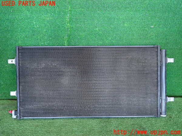 2UPJ-19336031]アウディ・A7 スポーツバック(4GCGWC)エアコンコンデンサー1 中古_m0002.jpg