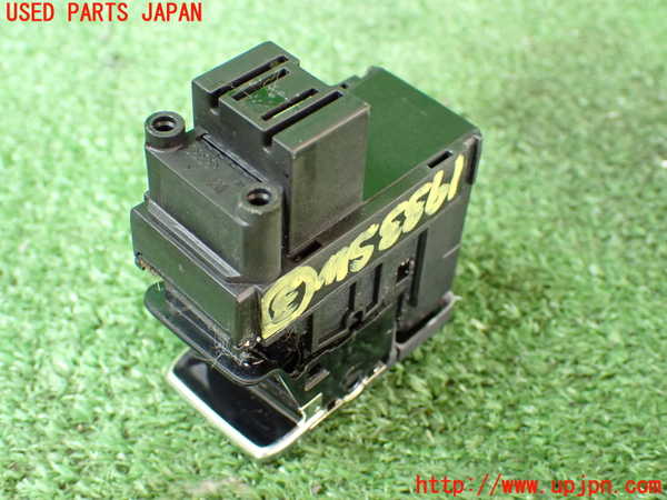 2UPJ-19336308]アウディ・A7 スポーツバック(4GCGWC)スイッチ3 (パーキングブレーキ) 中古_m0002.jpg