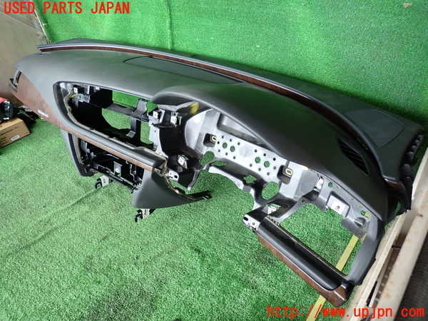 2UPJ-19337505]アウディ・A7 スポーツバック(4GCGWC)ダッシュボード 中古_m0002.jpg
