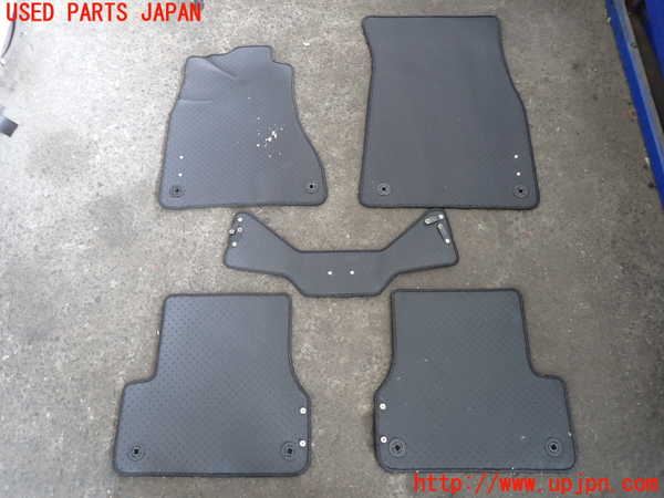 2UPJ-19337800]アウディ・A7 スポーツバック(4GCGWC)フロアマット 中古_m0002.jpg